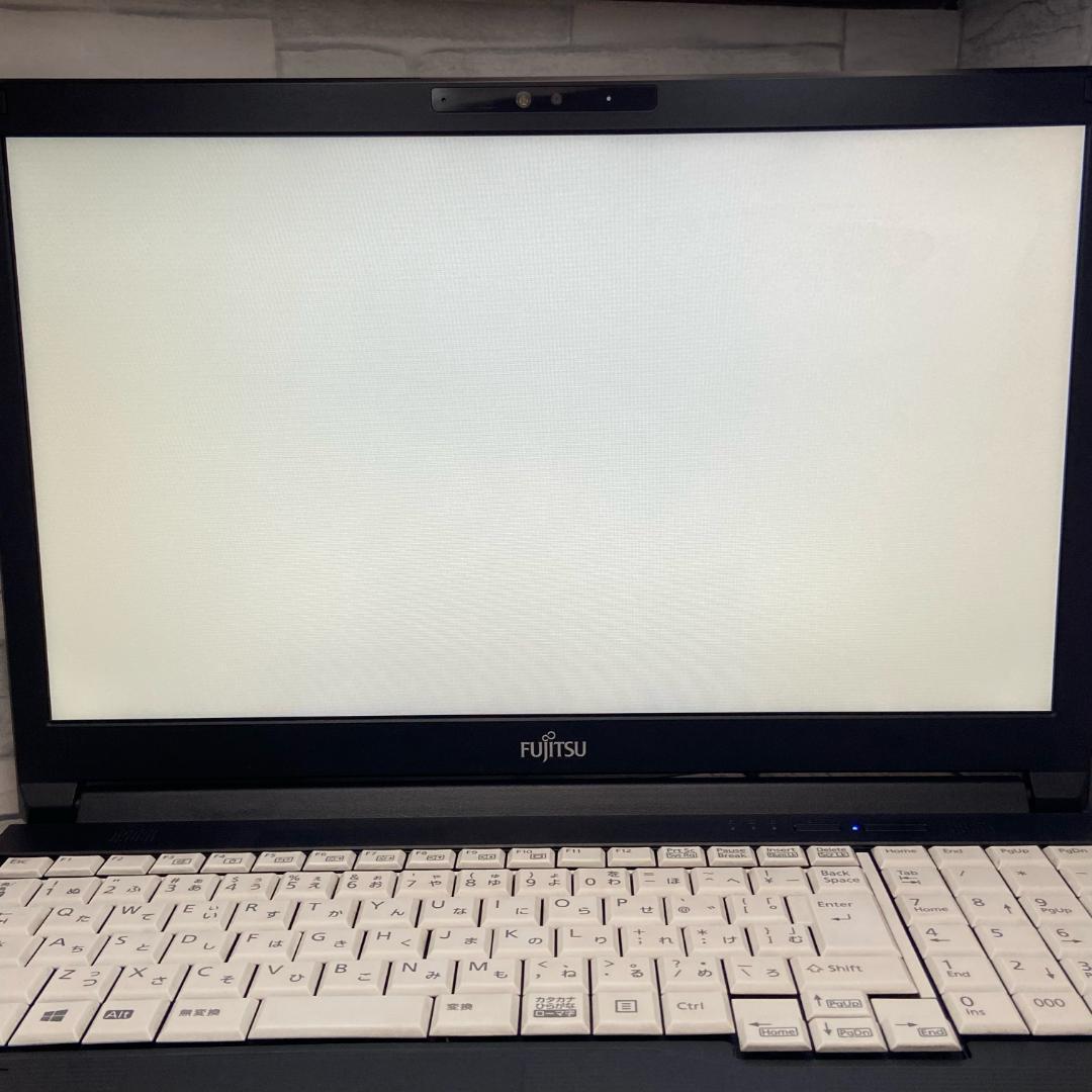 大画面 i5 第8世代 富士通 ノートPC Win11 Office2021