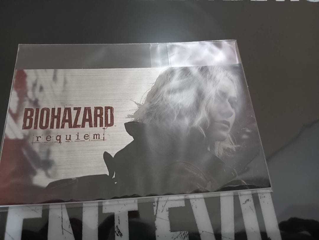3点セット バイオハザード レクイエム（ポーチ・クリアファイル・ステッカー）