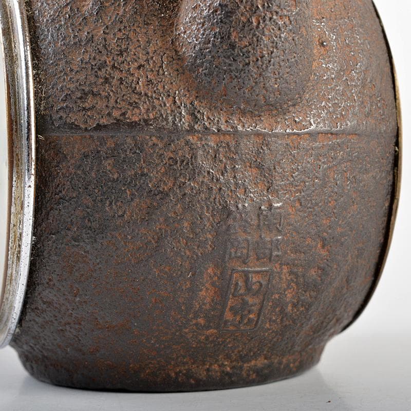 南部鉄器　山京銘　鉄瓶形小型置時計　ジャンク品　M　R5608