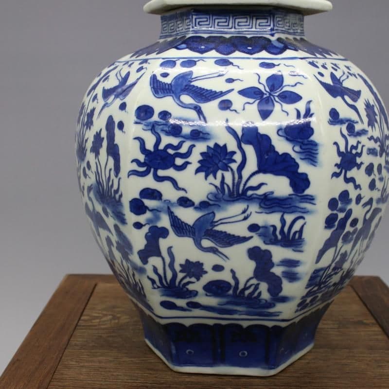 清乾隆青花花鳥六方蓋缶 砂糖缶 景徳鎮 陶磁器 装飾品 現代工芸品美術品 置物