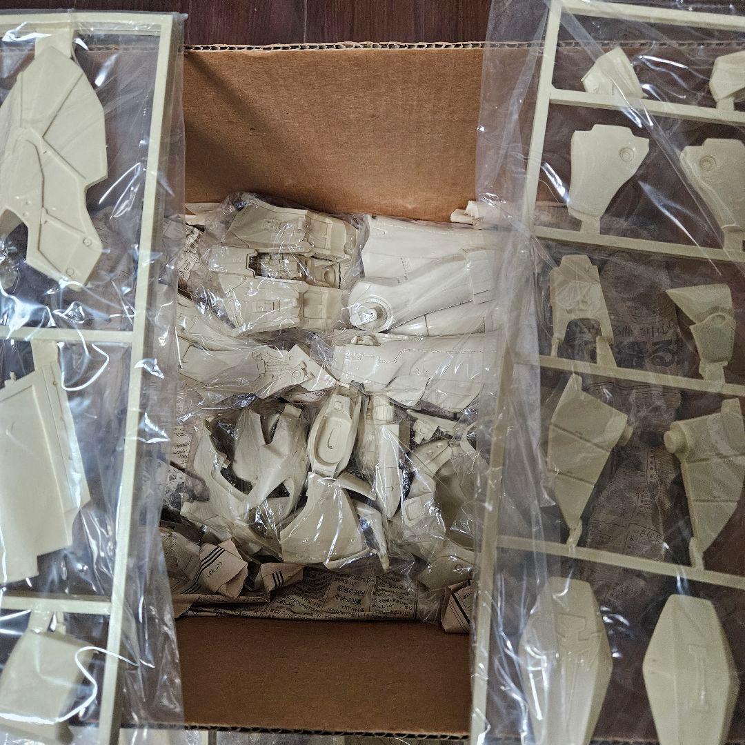 ロボット FSS 1/35LED MIRAGE