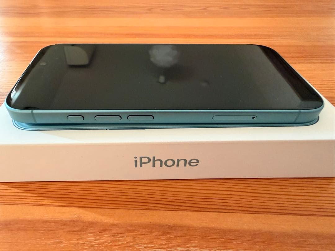 【美品】iPhone16 128GB ティール SIMフリーバッテリー100%