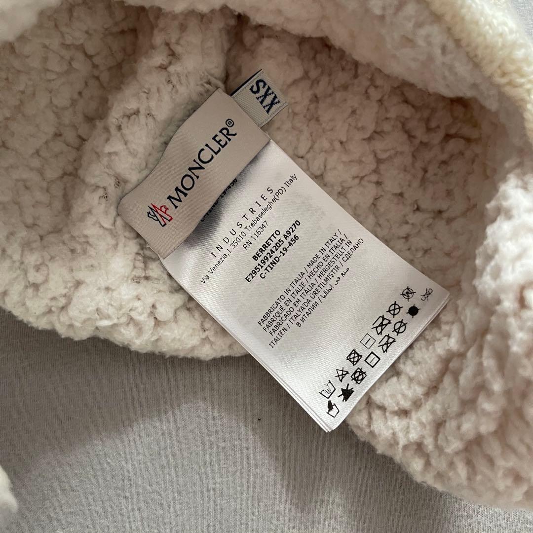 ベビー用　MONCLER ニット帽 ホワイト