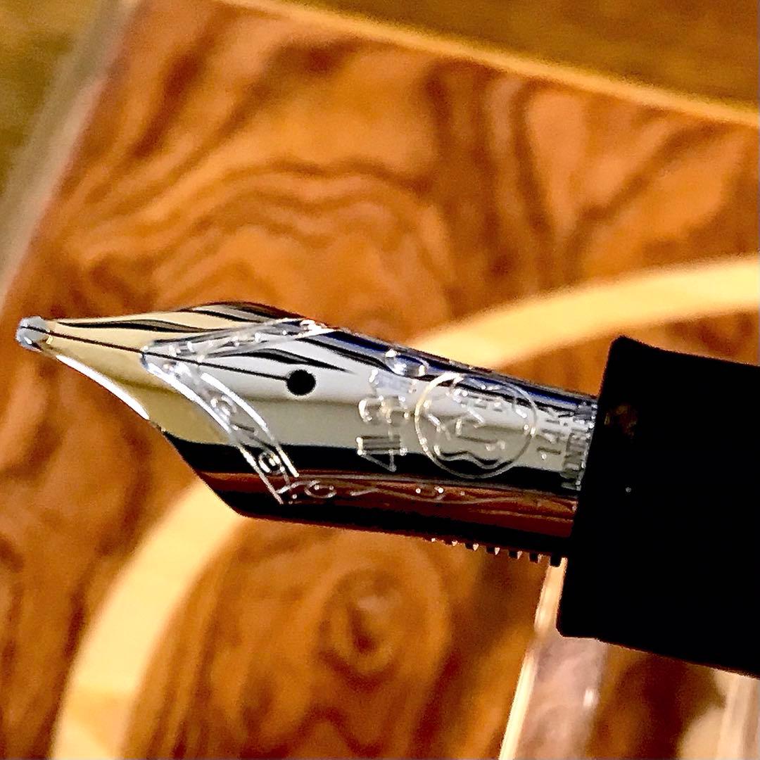 ☆最高の万年筆☆美しいモンブランマイスターシュテック146プラチナライン(B)