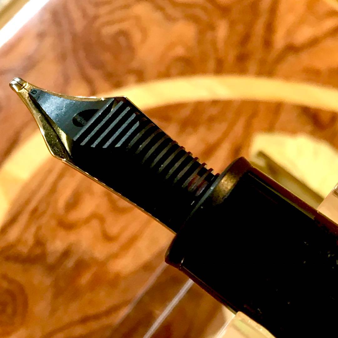 ☆最高の万年筆☆美しいモンブランマイスターシュテック146プラチナライン(B)