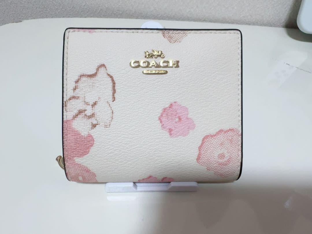 【新品】コーチ 2つ折り財布