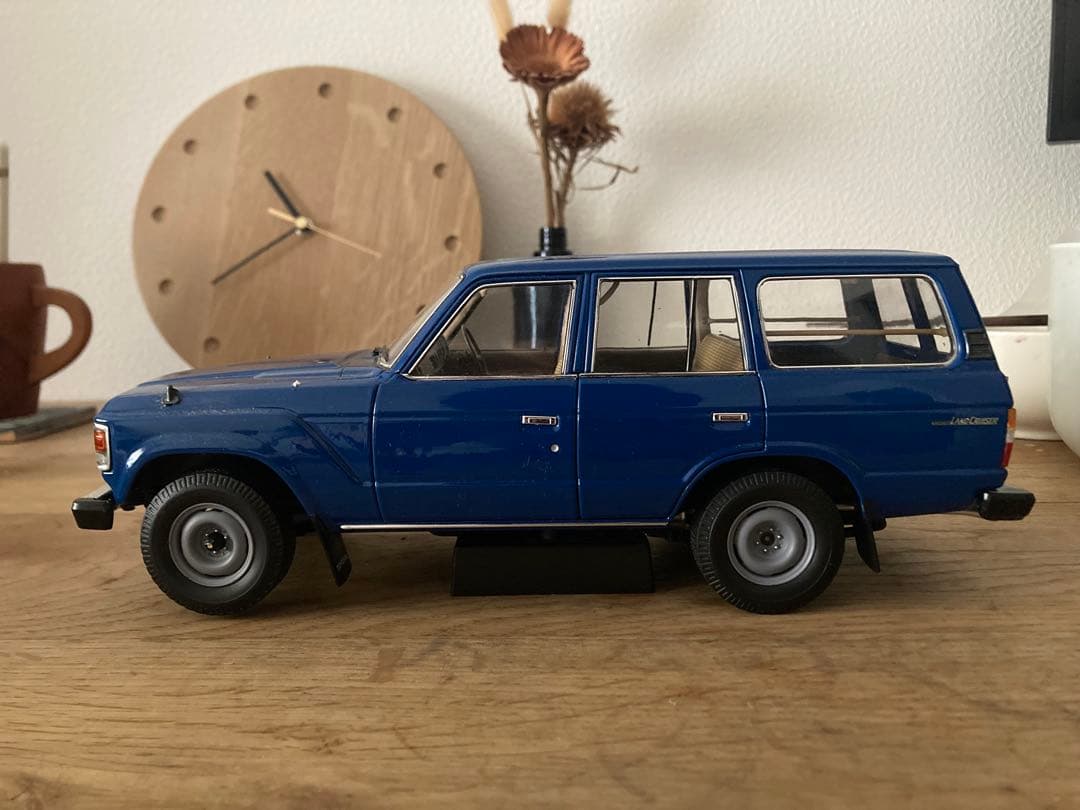 トヨタ ランドクルーザー 1/18 スケール 京商　LandCruiser