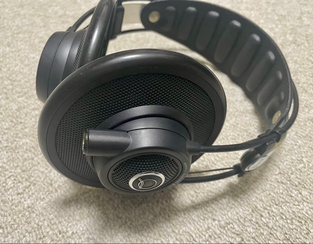 AKG Q701 ヘッドホン ブラック/イヤーパッド新品