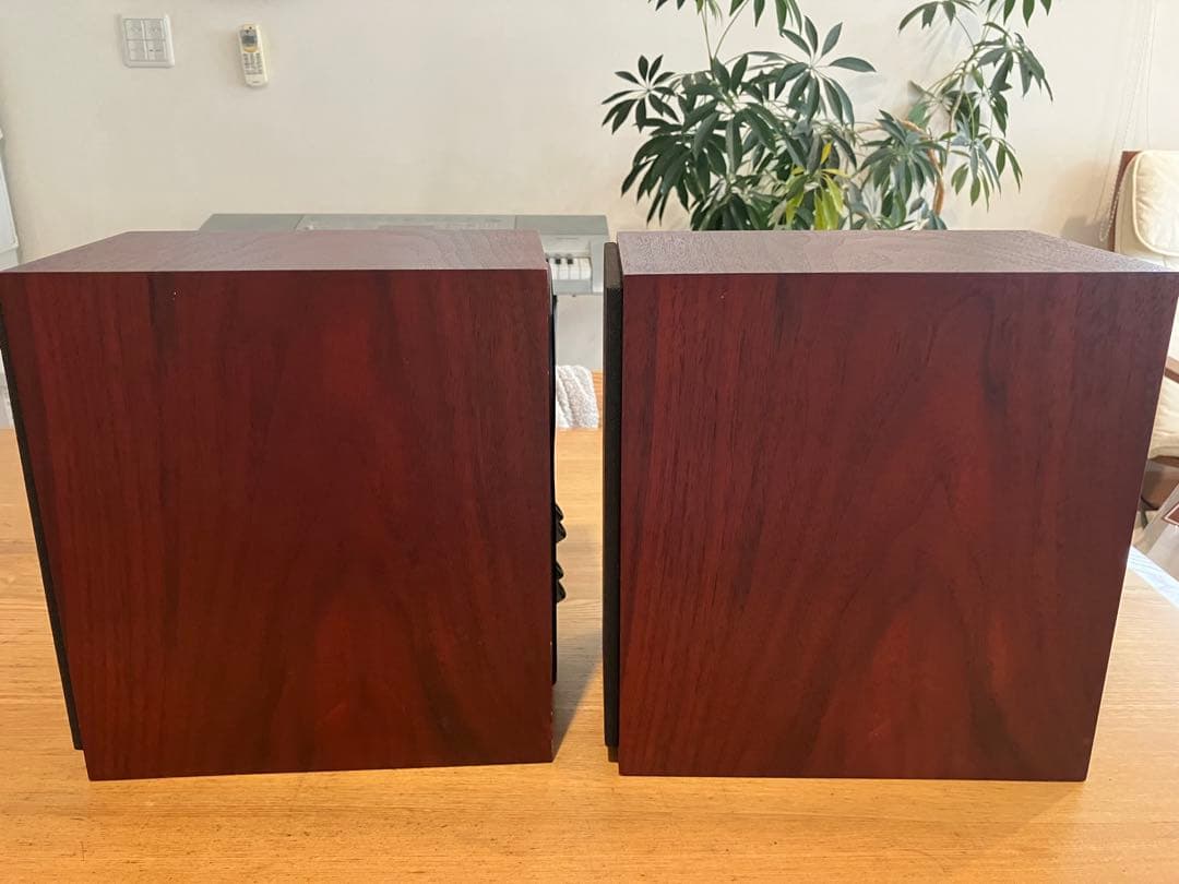 スピーカー・ウーファー Bowers & Wilkins 707 S2