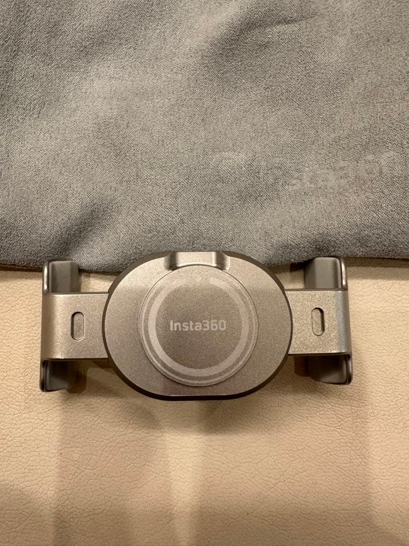 Insta360 Flow スマートフォンスタビライザー　ジンバル