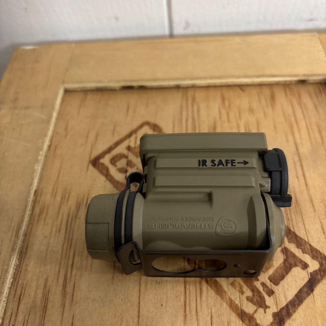 新品　米軍実物STREAMLIGHT SIDEWINDER COMPACT II