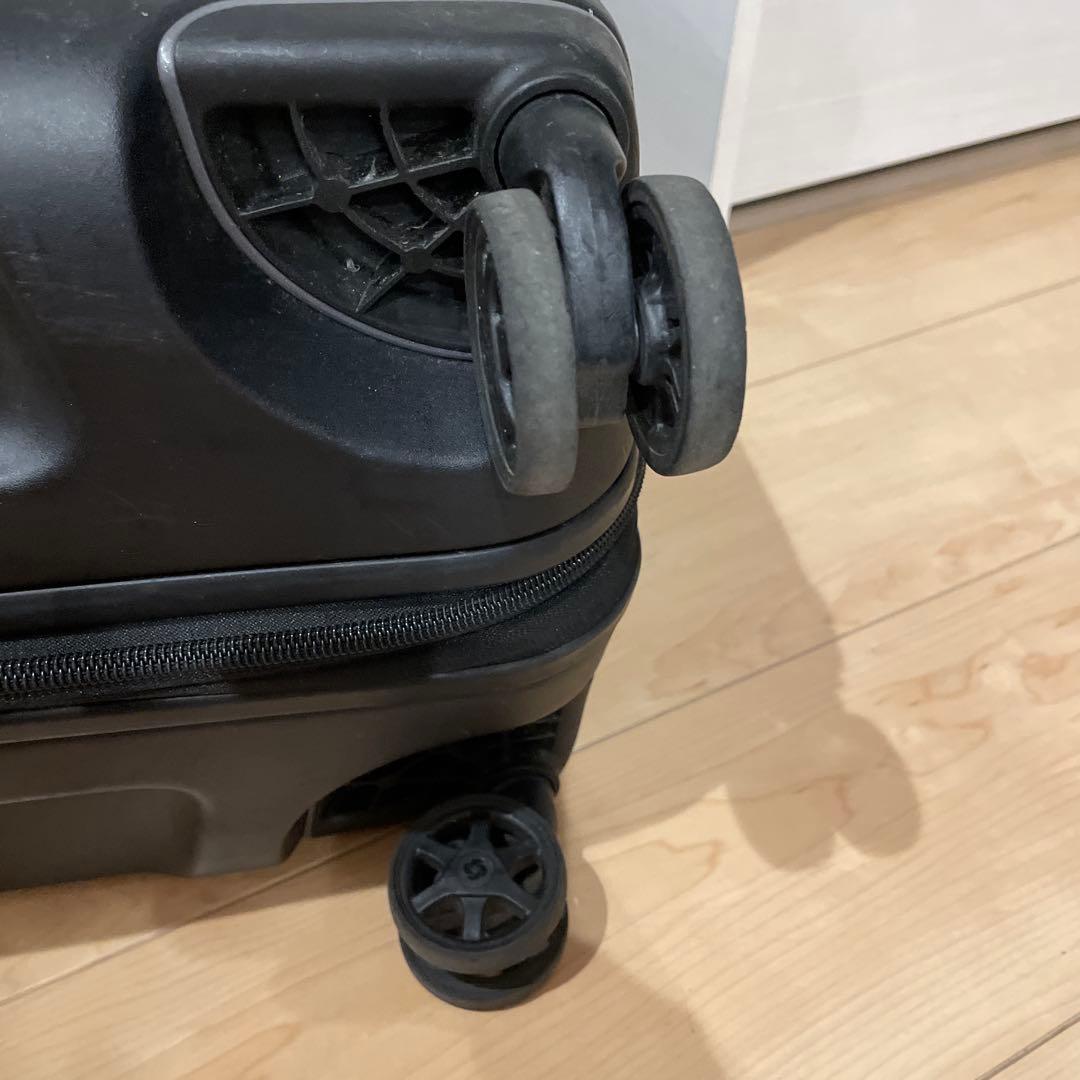 サムソナイト スーツケース ヌオン スピナー キャリーケース