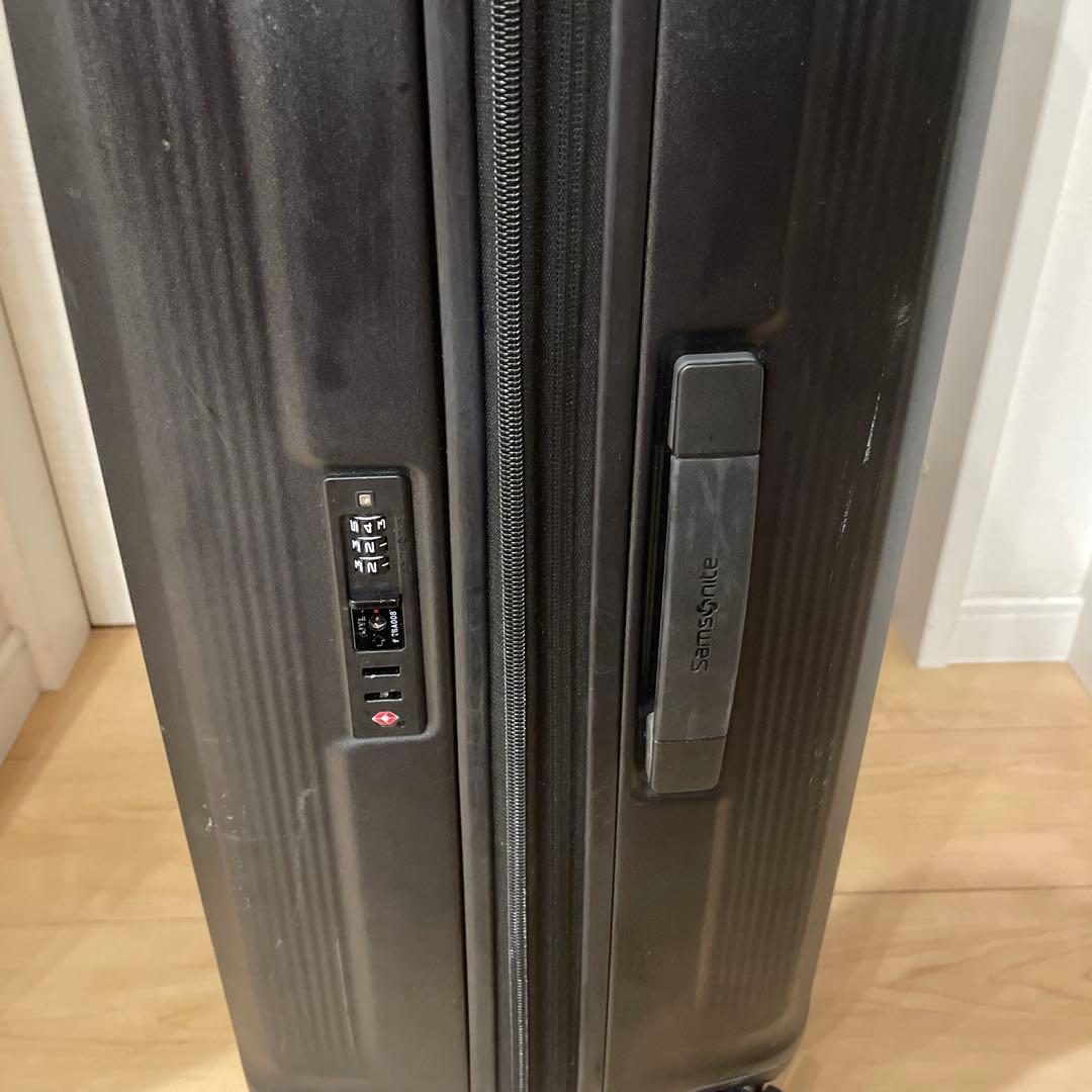 サムソナイト スーツケース ヌオン スピナー キャリーケース