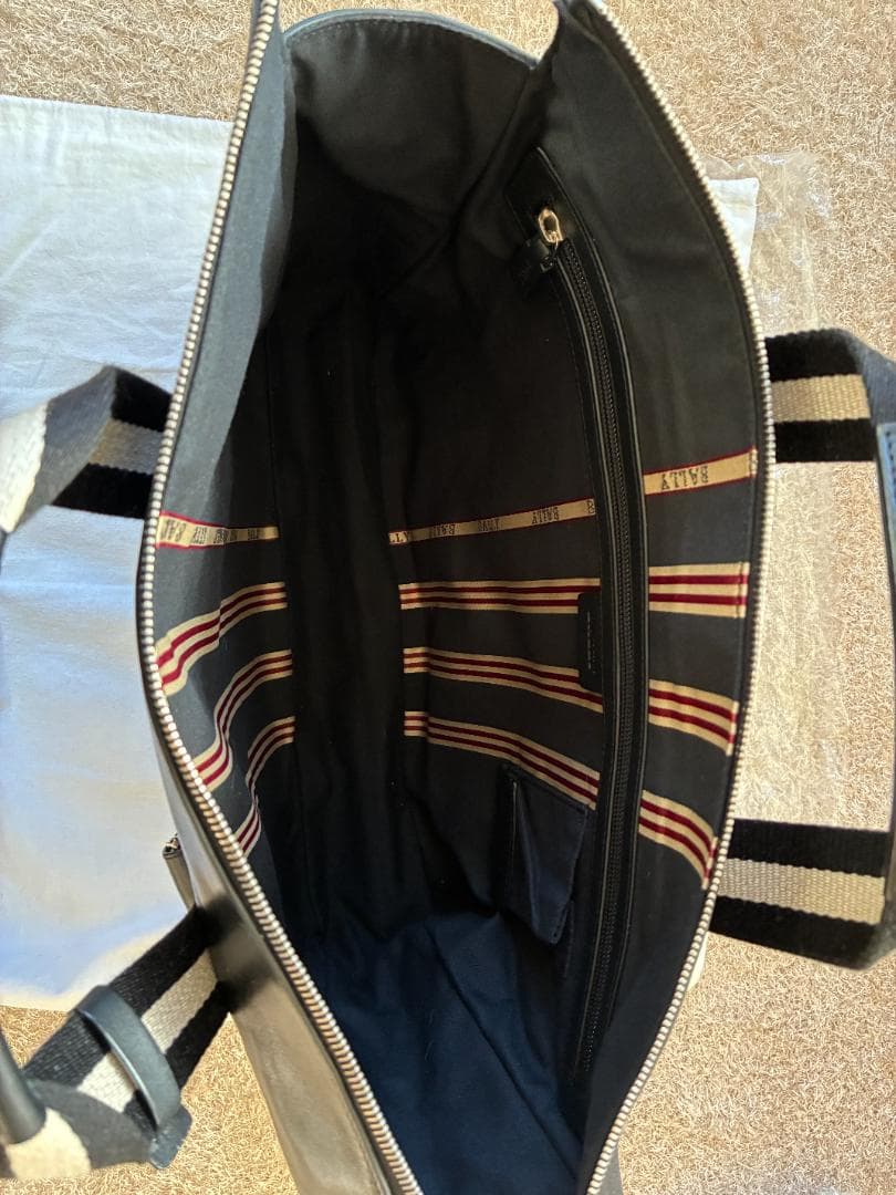 未使用　正規品　BALLY ビジネスバッグ　TAPRUS　本革　ブリーフケース