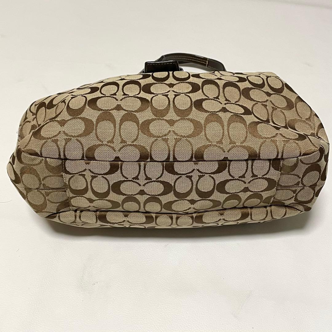 美品 コーチ ショルダーバッグ ソーホー F17403 シグネチャー キャンバス