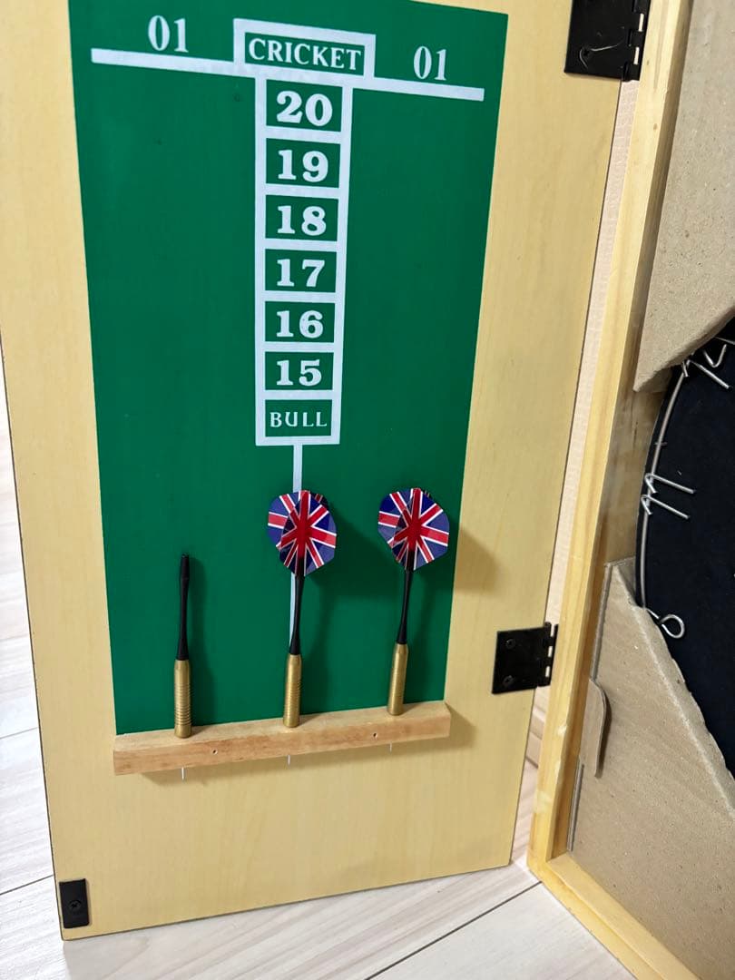 ‼️年末セール‼️オランダ製　希少ダーツボード　KINGS HEAD 木製ボックス