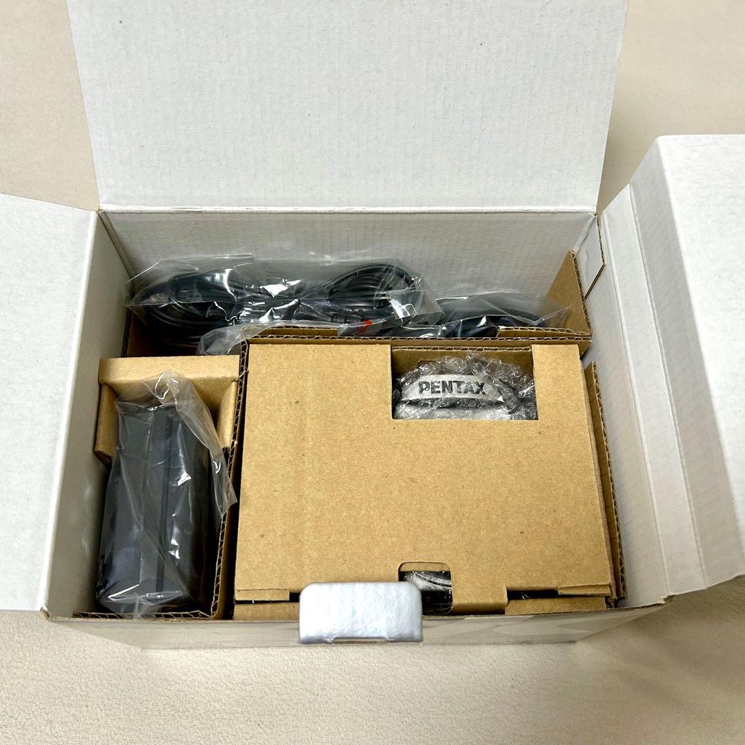 【状態良好】PENTAX KP ミラーレスカメラ 本体とレンズ付き