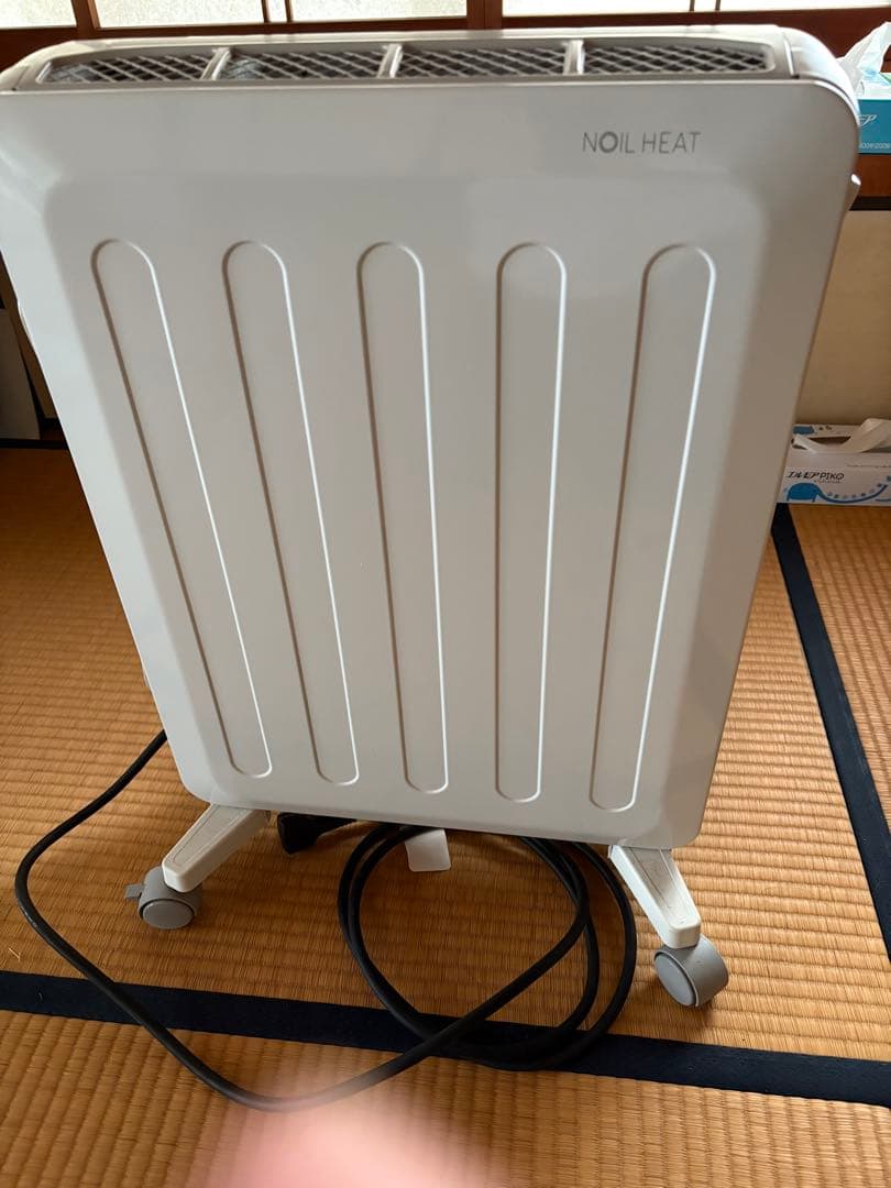 CORONA ノイルヒーター 2024年製　温度調節機能付き　美品