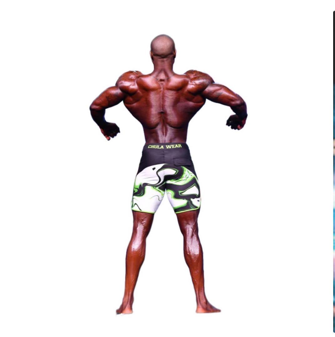 人気のエリンバンクス着用Chula Wear サーフパンツ