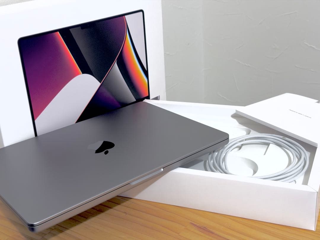 US 8TB 64GB M1 Max MacBook Pro 14スペースグレー
