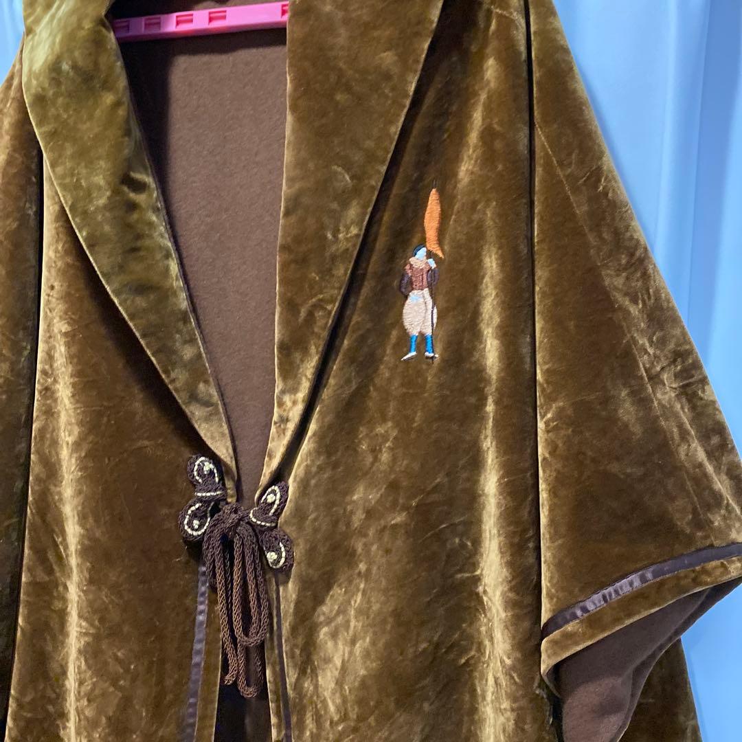 ＊*8様 ブラウンベルベットポンチョ刺繍付き　マント