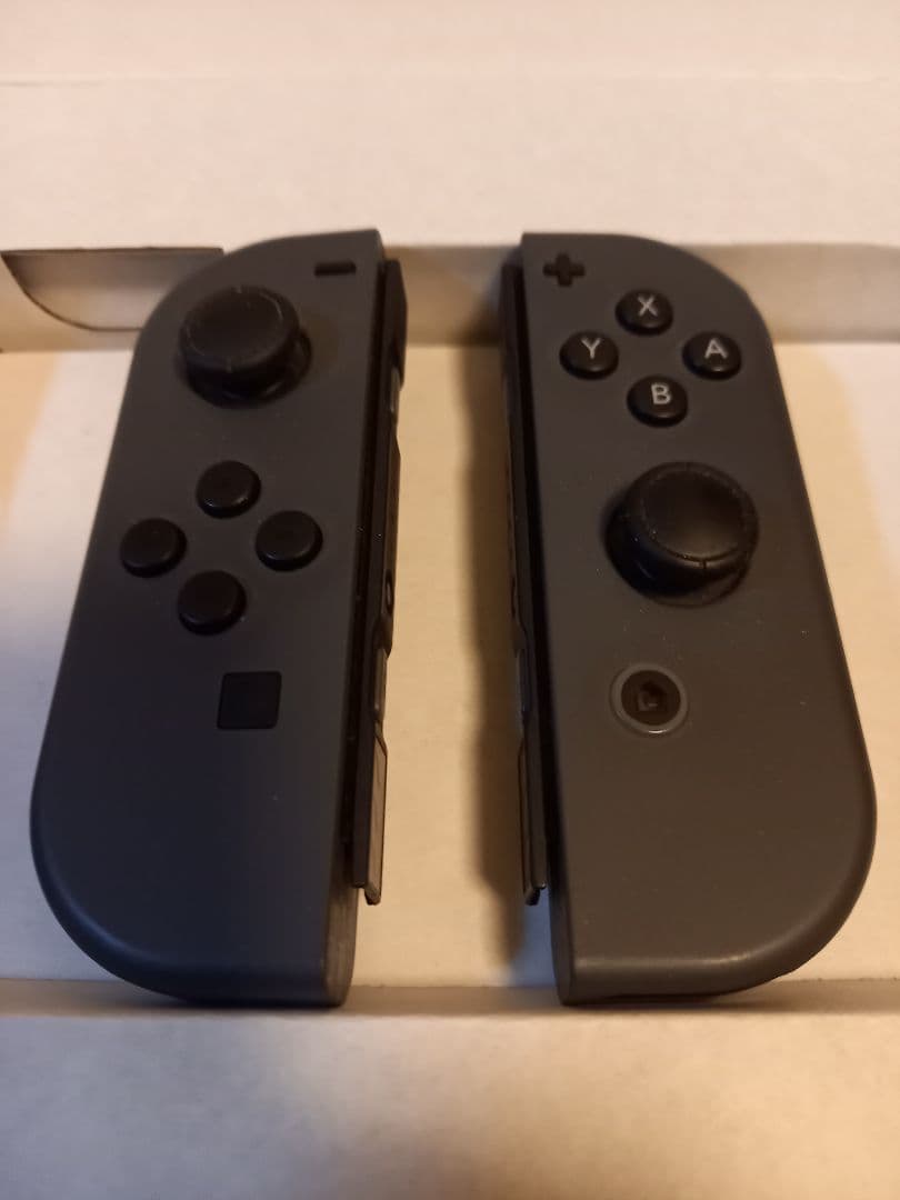 ニンテンドースイッチ 本体 グレー 　一部破損あり