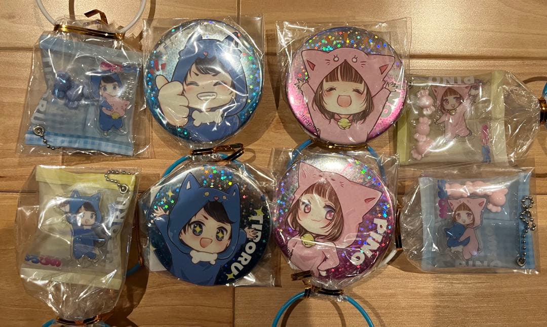 ちろぴの　GIGO限定　ホログラム缶バッジ　お菓子チャーム