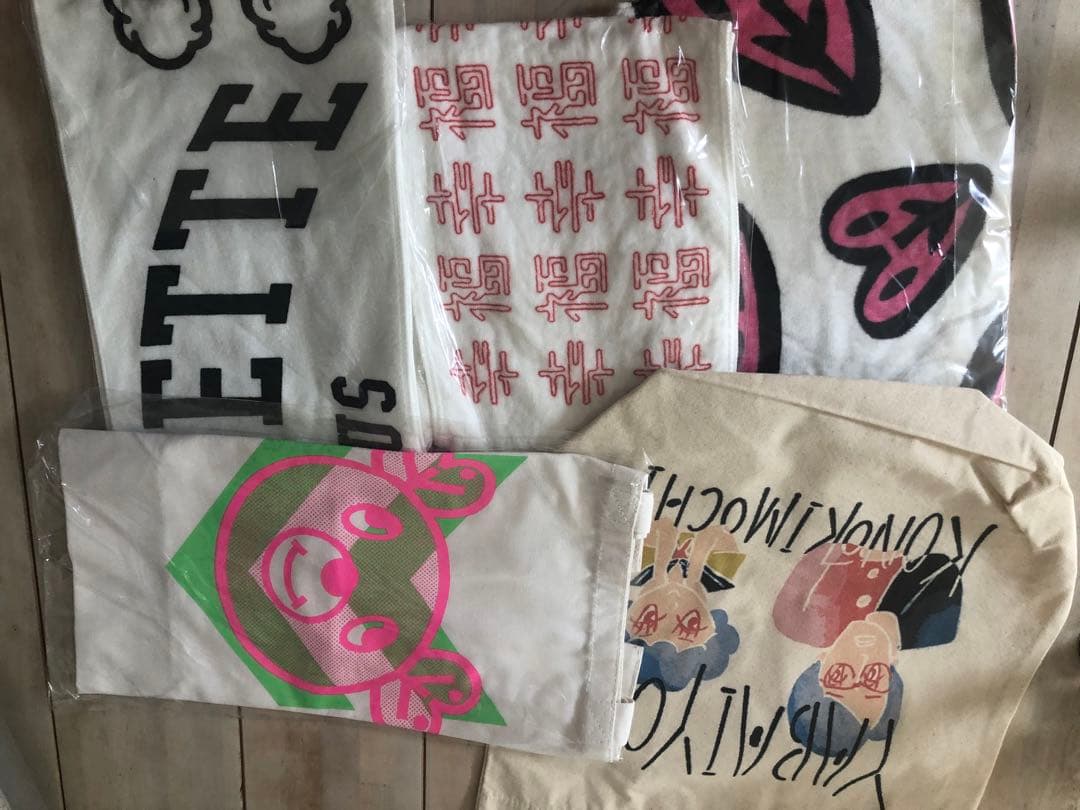 岡村靖幸　キャップ　スリッパ　ハンドタオル　タオル