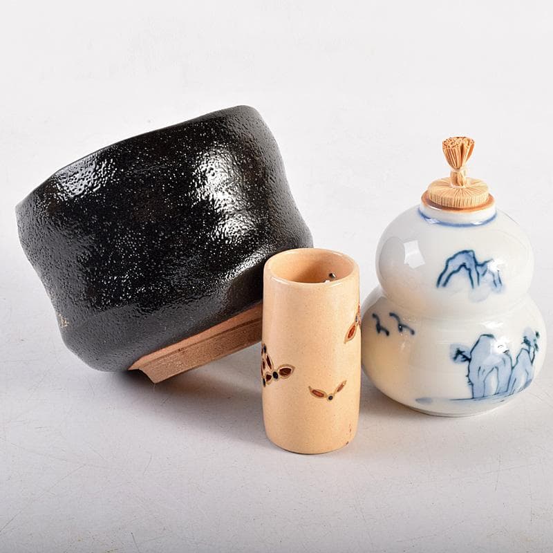 茶道具　鎌倉彫　高台寺文　利休茶箱　黒楽茶碗　振出など　七点一式　M　R8803