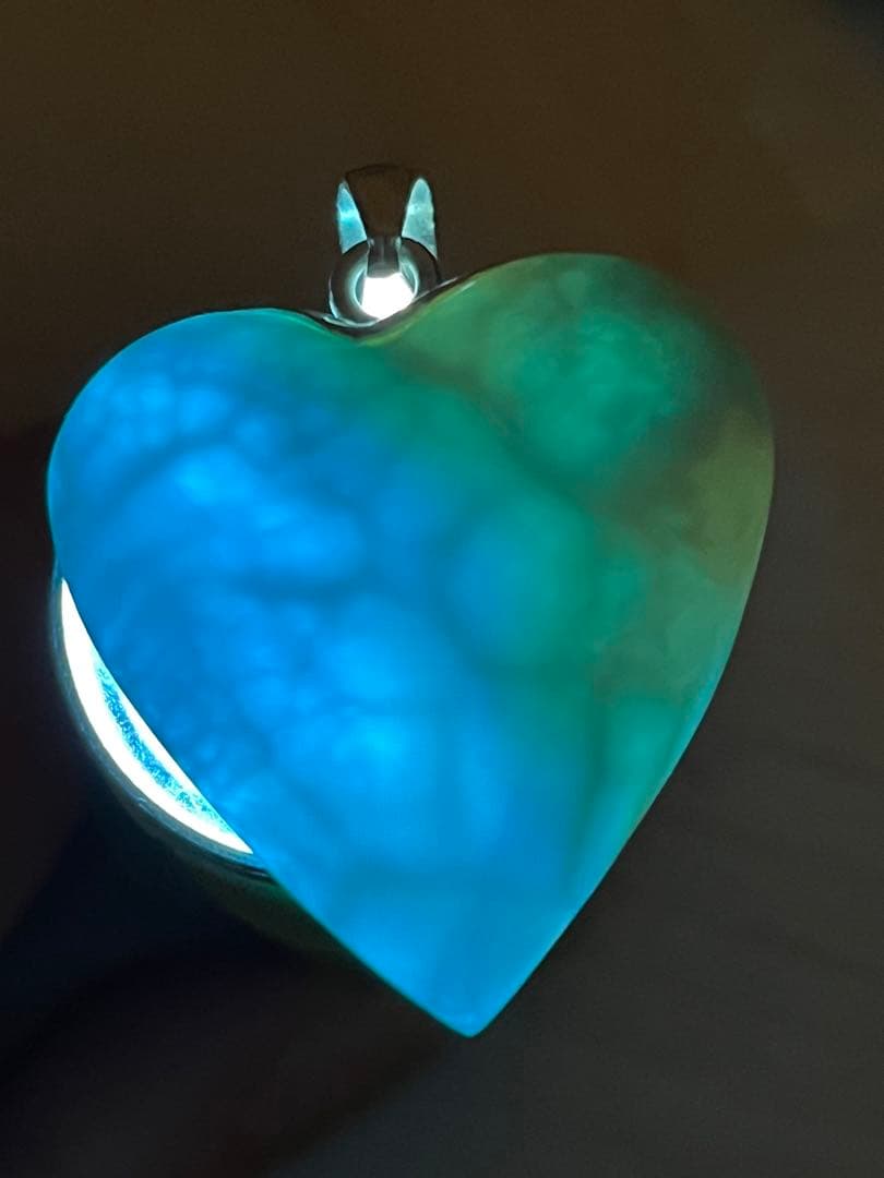 天然石☆高品質！ラリマーハート型ペンダントトップ☆ラリマーらしい模様が美しい！