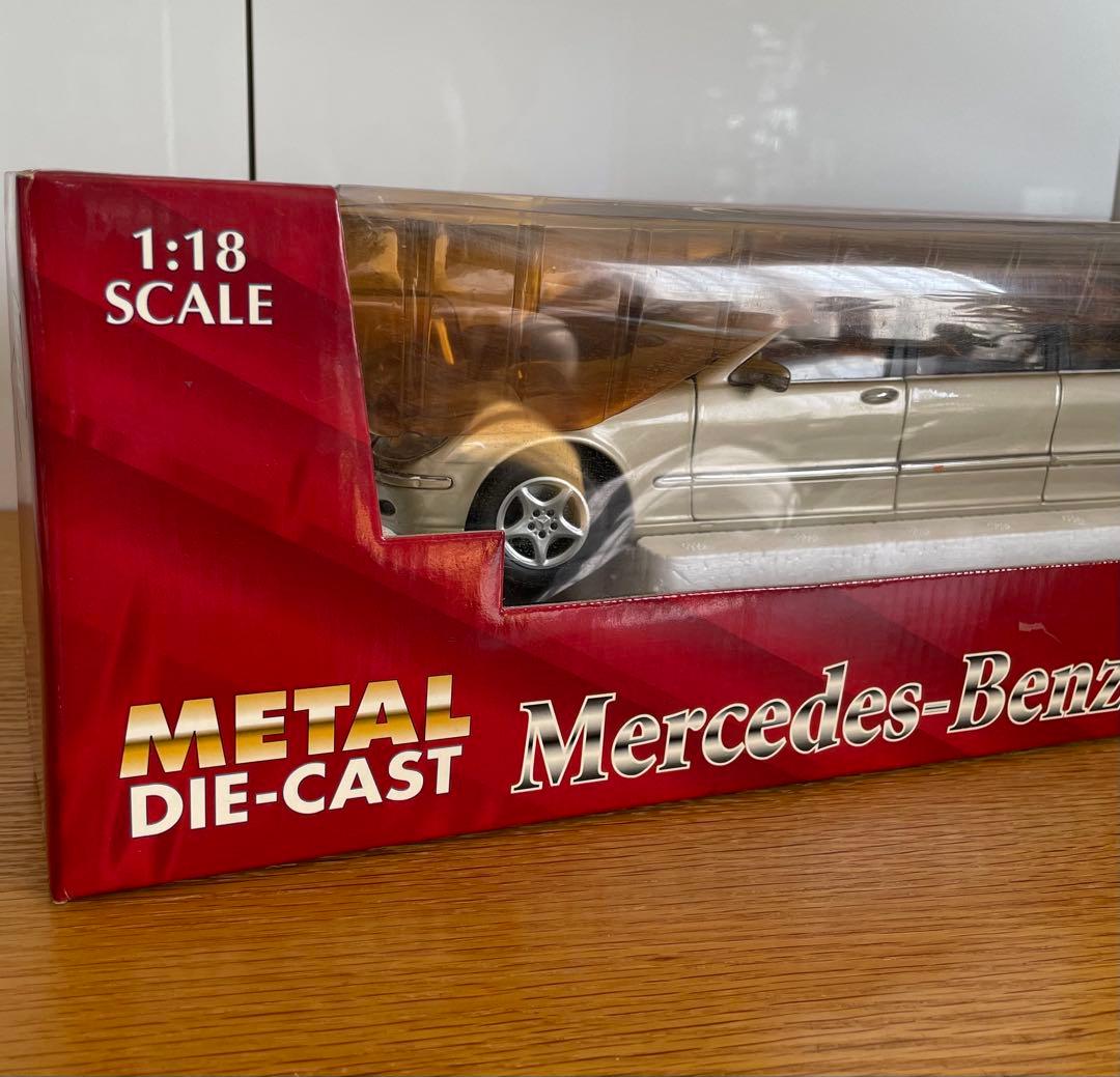 ミニカー Mercedes-Benz S-Class Pullman 1:18