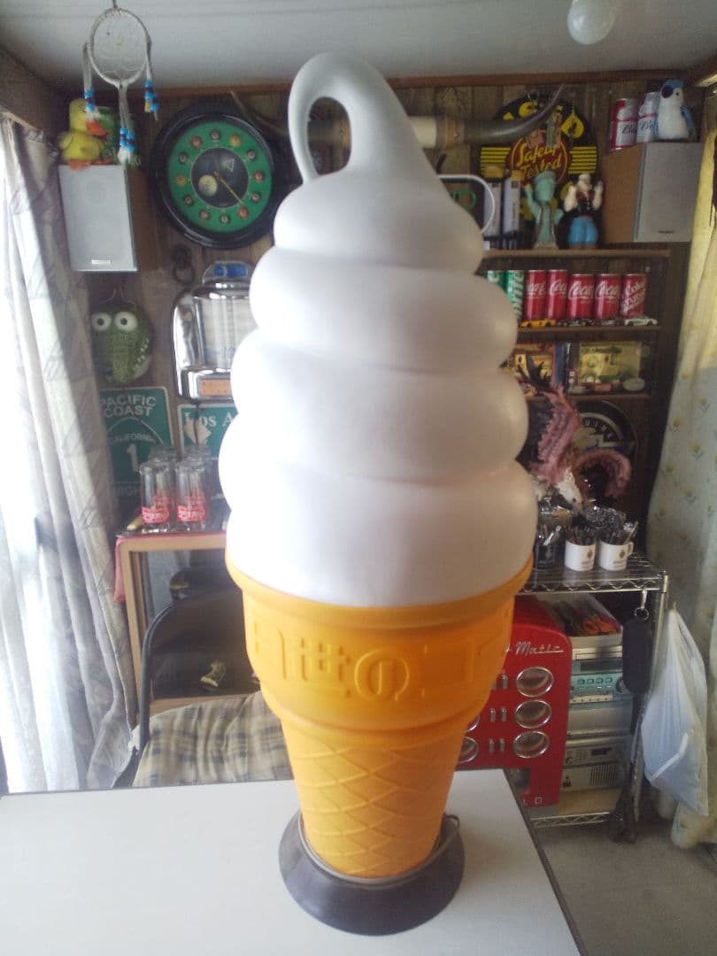 日世のコーン ソフトクリーム 店舗 ディスプレイ 電飾 看板