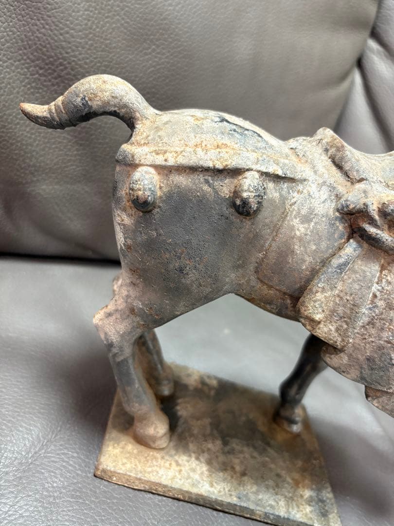 馬　置物