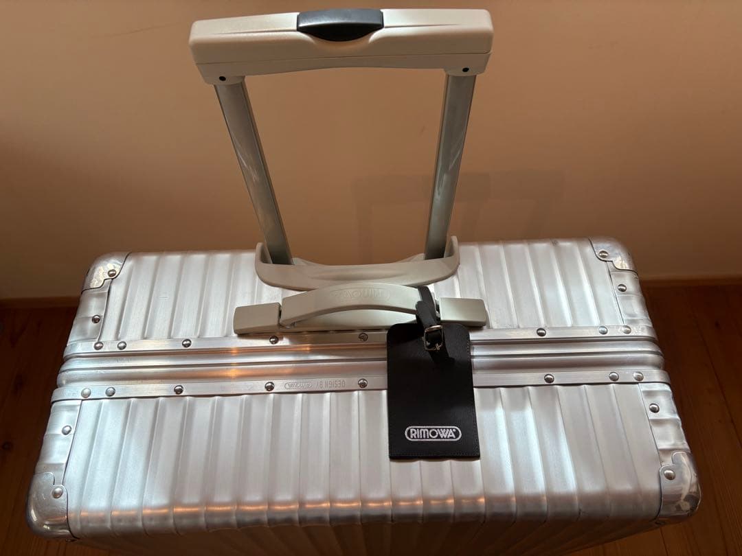 リモワRIMOWA クラシックフライトtrolley 82L 2輪廃盤モデル