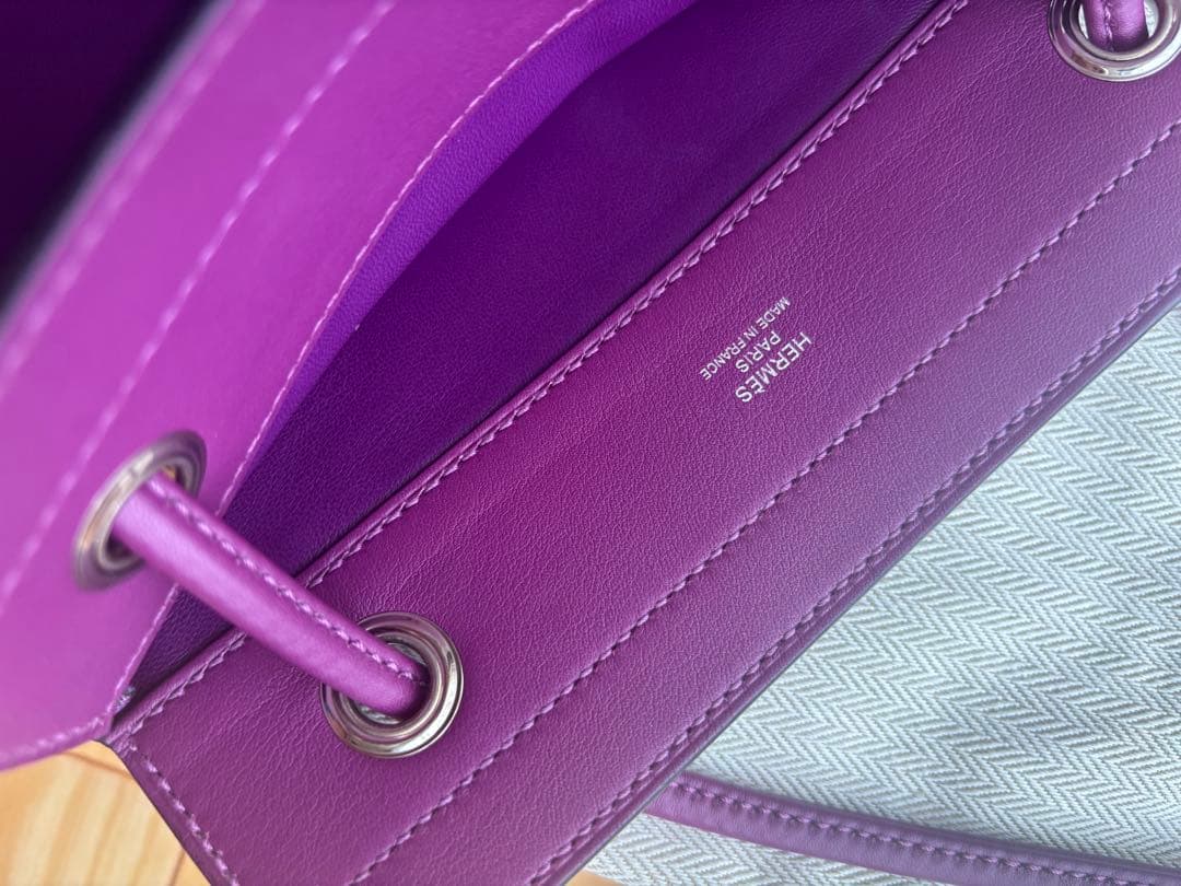 エルメス　アリーヌミニ　アネモネ　スマホ用にも