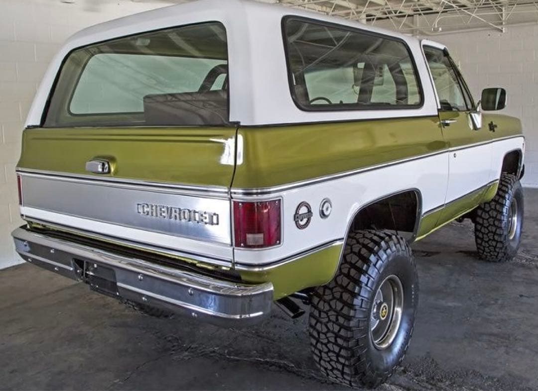 グリーンライト '87 GMC ジミー リフテッド 紺／白