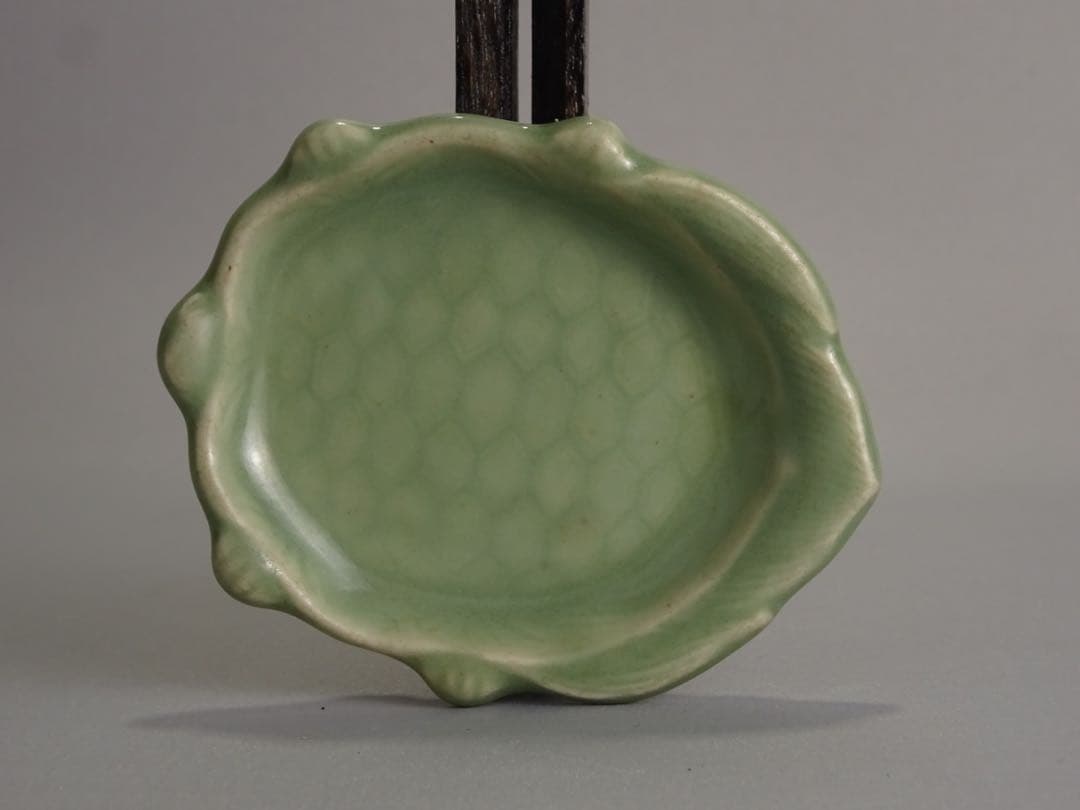 江戸時代　後期　三田青磁　小皿　4点　鹿に猿　菊　亀形　花文　豆皿　コレクション