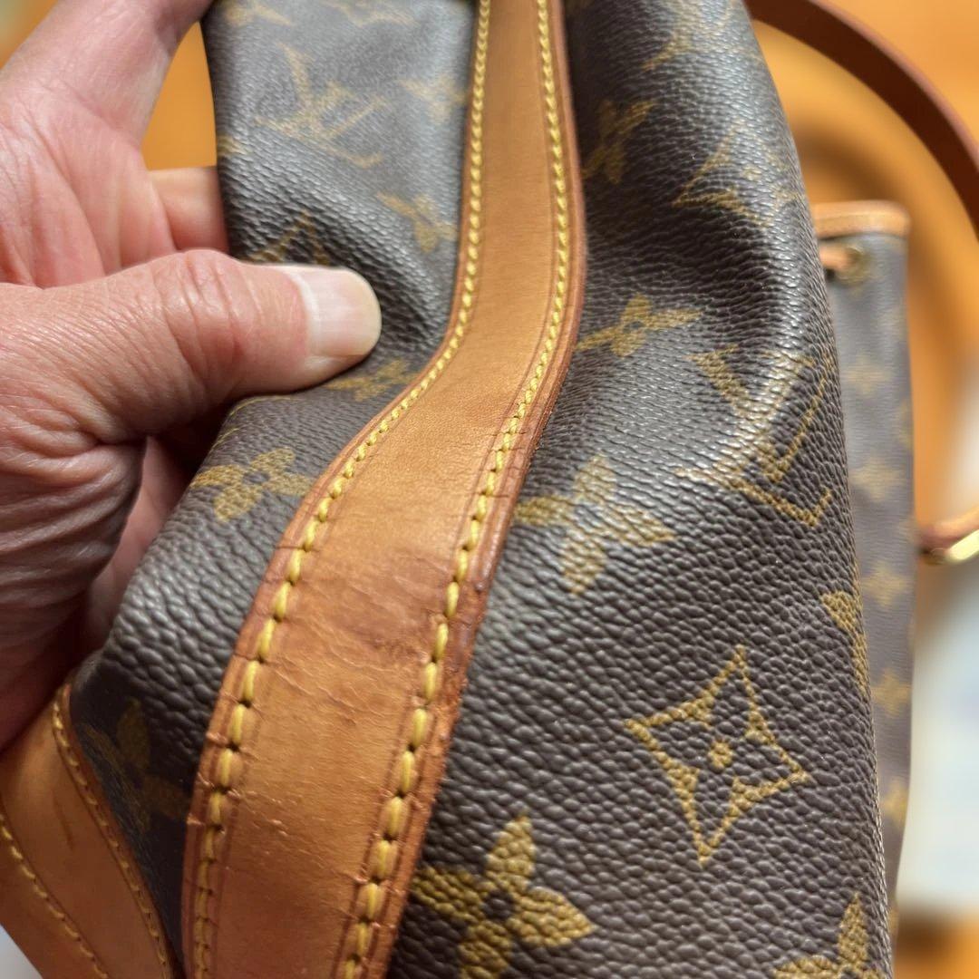 Louis Vuitton モノグラム ショルダーバッグ ノエ M42224