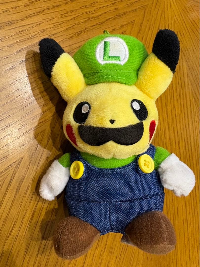 ルイージピカチュウ マスコット、ぬいぐるみ