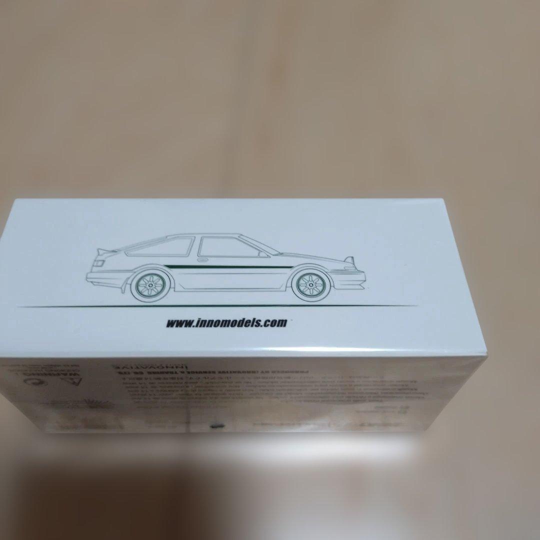 土屋圭市トヨタ スプリンター トレノ AE86 1/64