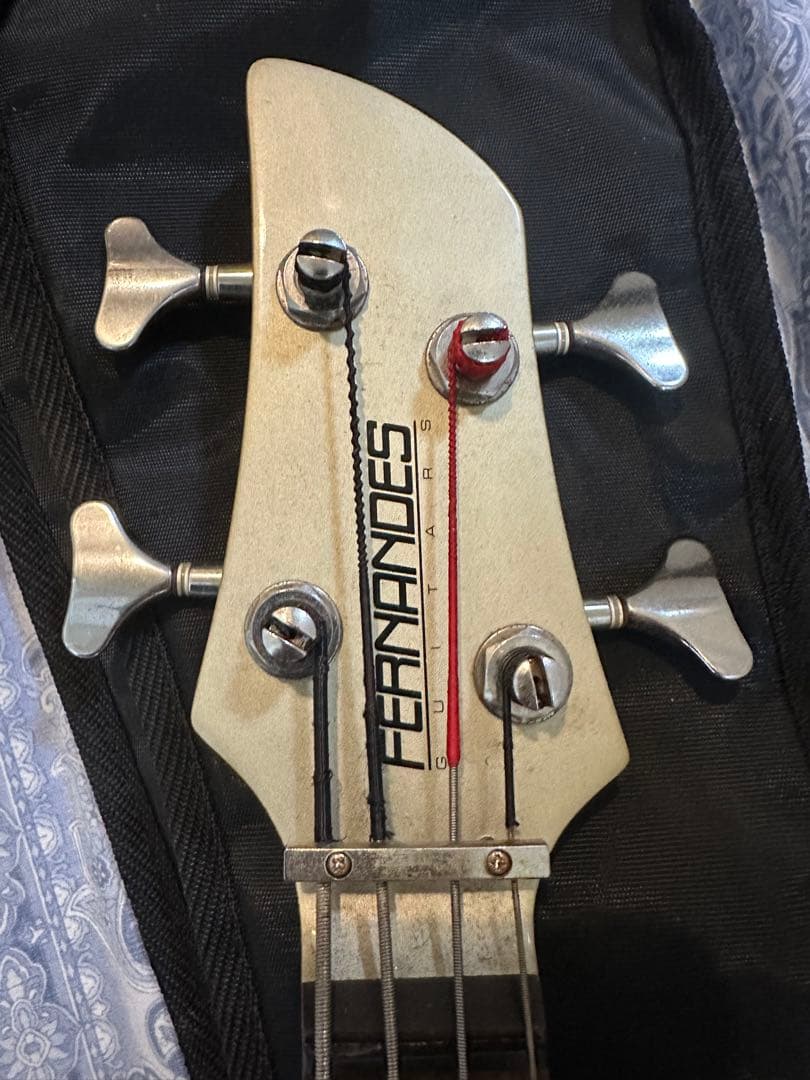 FERNANDES エレキベース 4弦 ケース付き