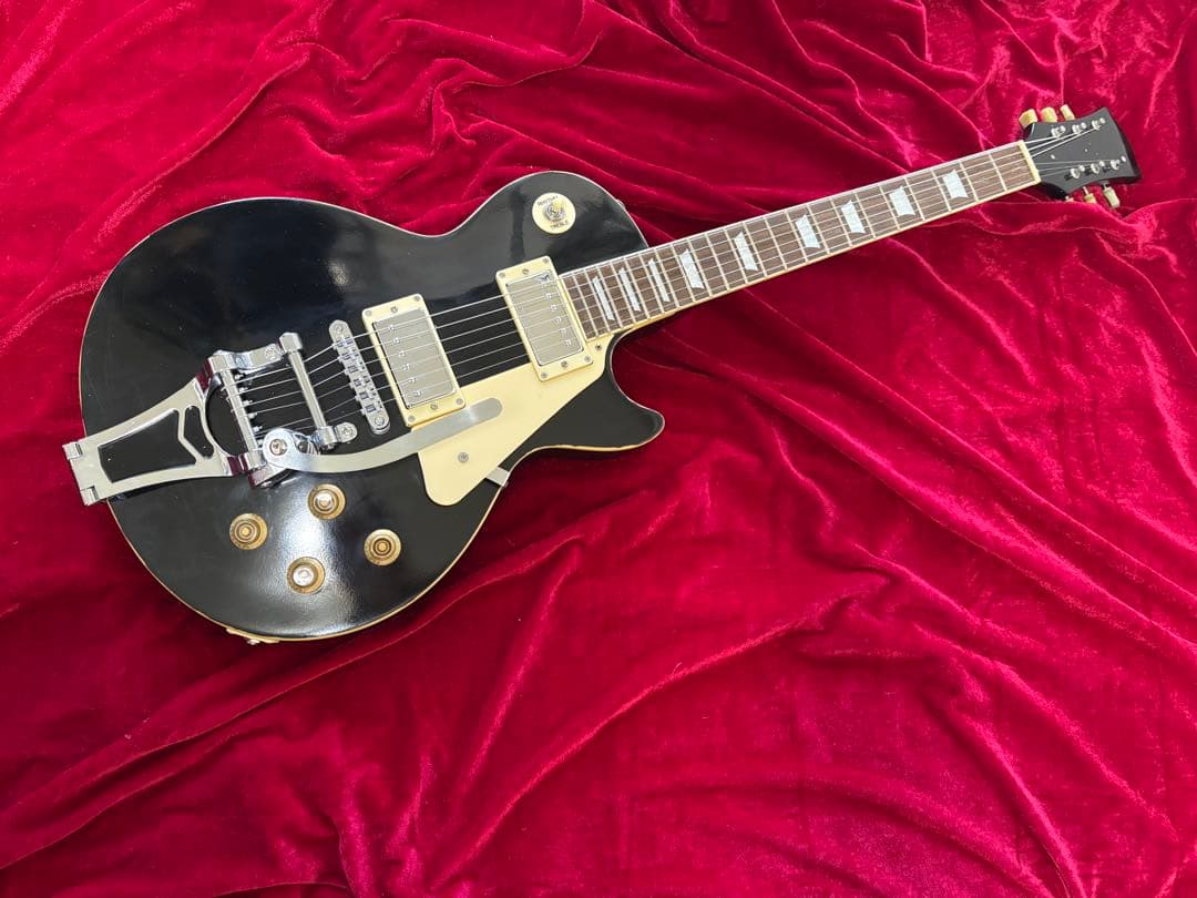 レスポールタイプ　ラッカーフィニッシュ　コンポーネントギター　ビグスビータイプ