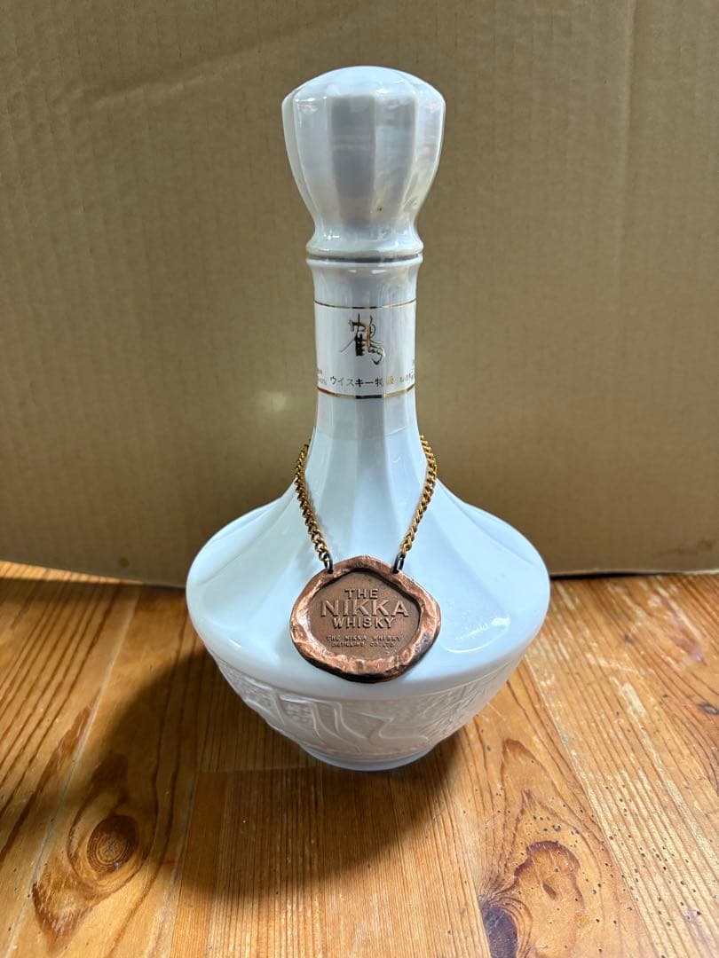 ［新品未開封］NIKKA WHISKY TSURU 陶器ボトル　鶴