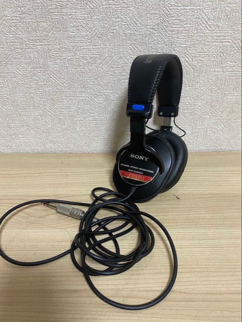 ヘッドホン　SONY MDR-CD900ST