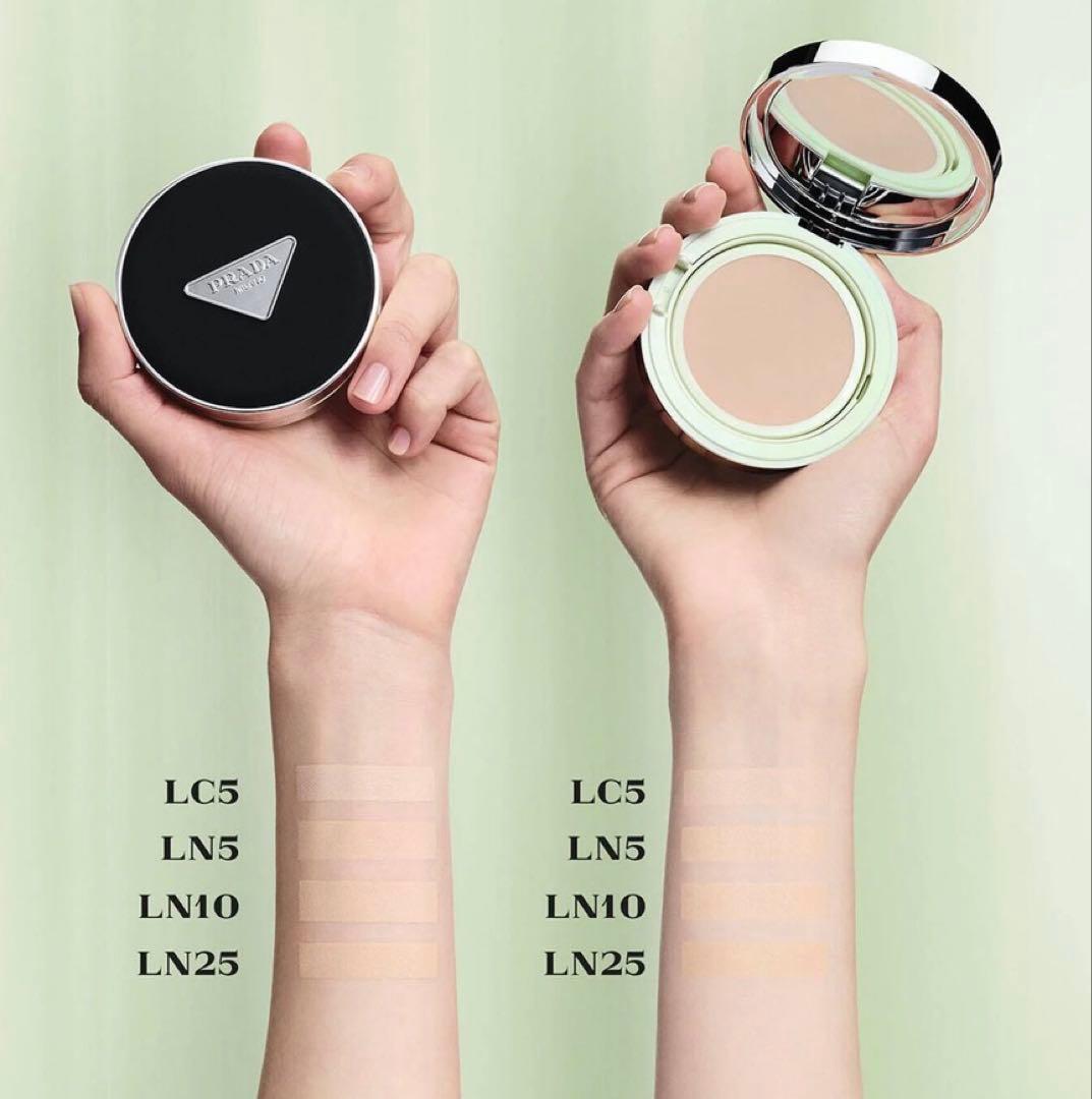 PRADA リヴィール　メッシュ　クッション　ファンデーション LC5限定ケース