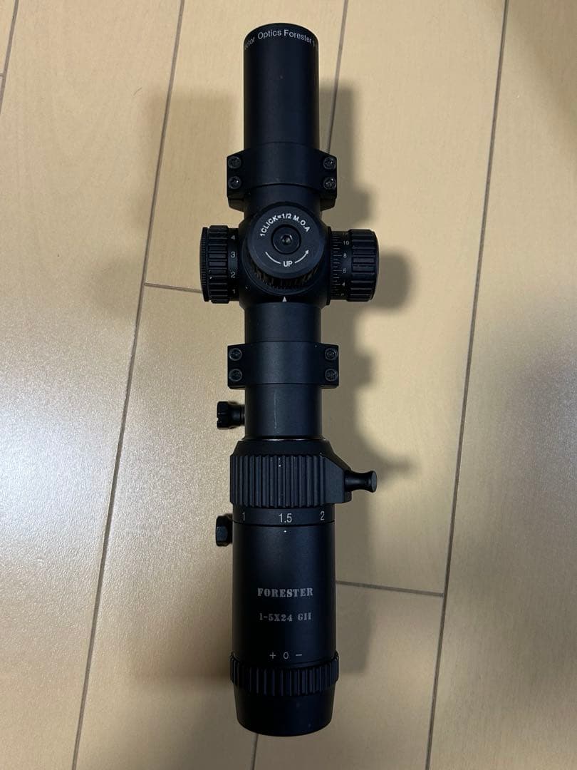 Vector Optics FORESTER 1-5X24 GII スコープ