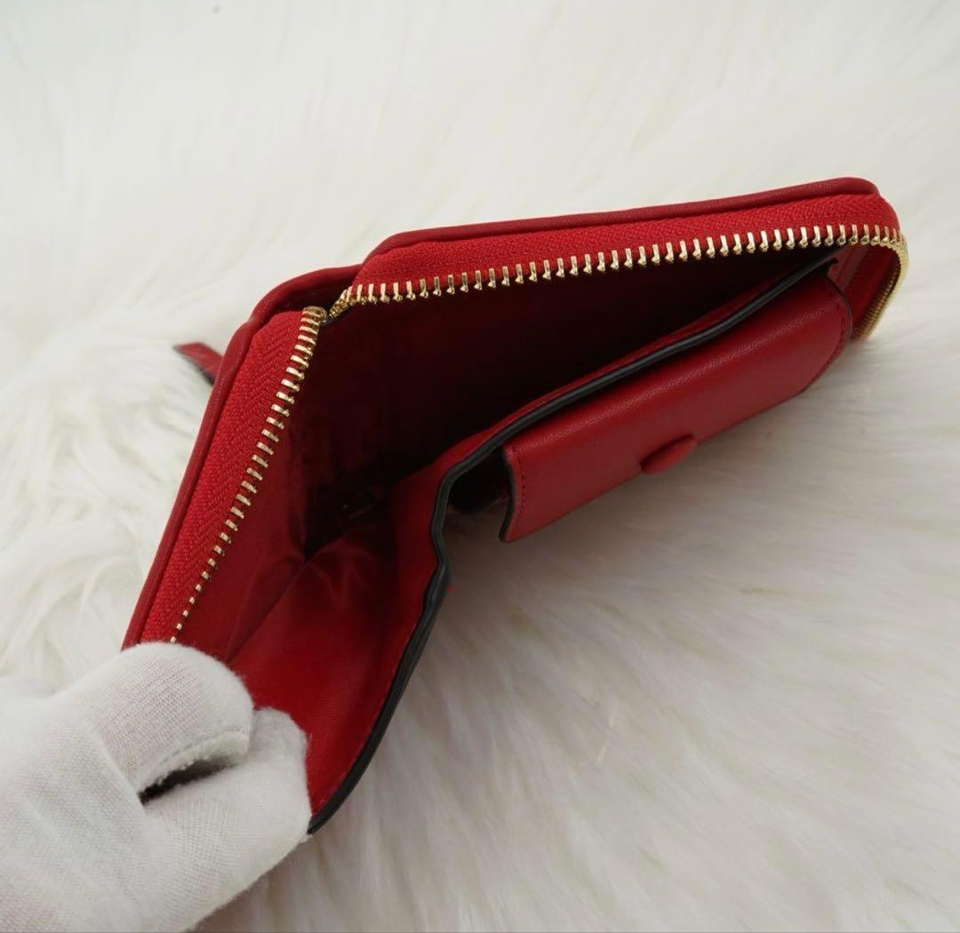 新品同様、ほぼ未使用 、箱付き TORY BURCH 折り財布 花柄 レッド