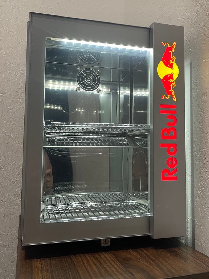 Red Bull 冷蔵庫