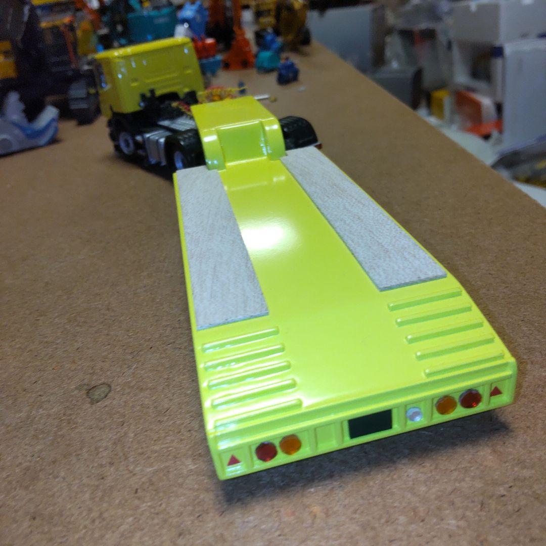 ケンクラフト　スカニア P500 8輪トレーラーセット　1/50