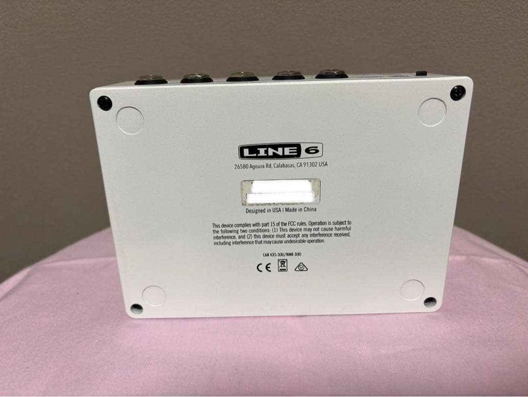 White限定カラー　LINE6 HX STOMP